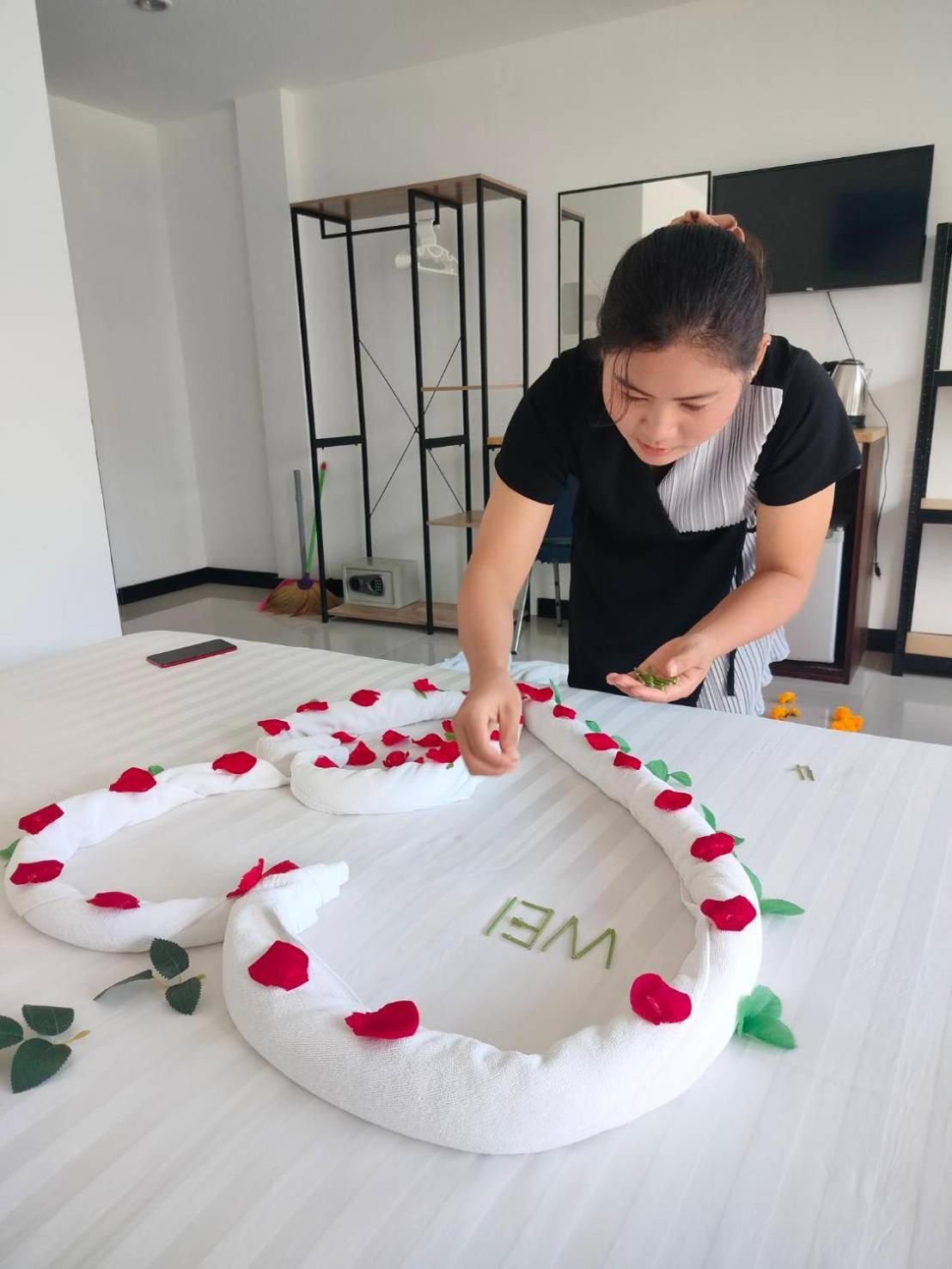 Patong At Home Hotel מראה חיצוני תמונה